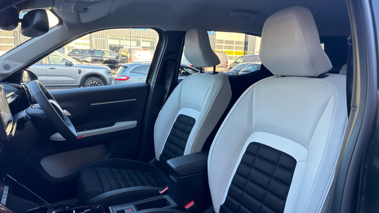 Citroen C3 Aircross 83kW Standard Range Max 44kWh 5dr Auto Electric Hatchback